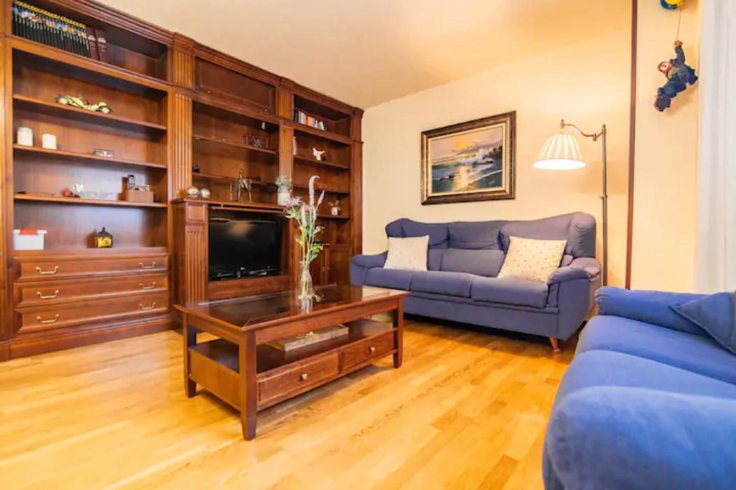 Residencial En Madrid Alquiler De Corta Estancia No Turistico Esterno foto