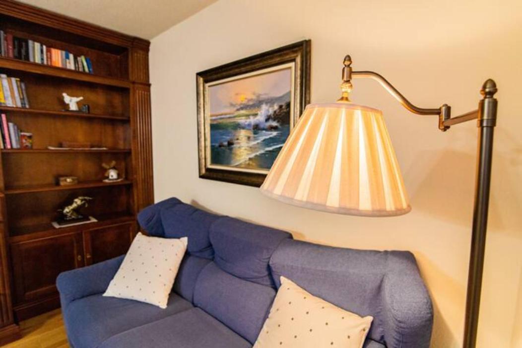 Residencial En Madrid Alquiler De Corta Estancia No Turistico Esterno foto