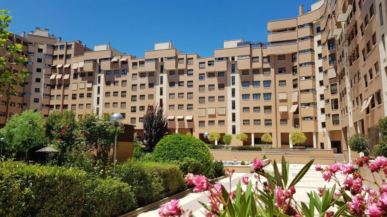 Residencial En Madrid Alquiler De Corta Estancia No Turistico Esterno foto